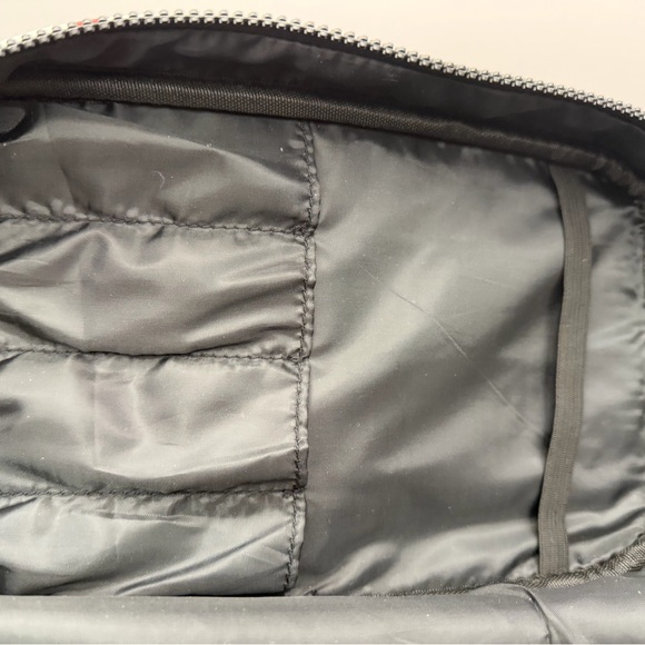 betsey johnson cosmetic bag set - Picture 6 of 9